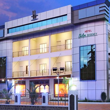 Hotel Shilpa Regency Kottārakara Esterno foto