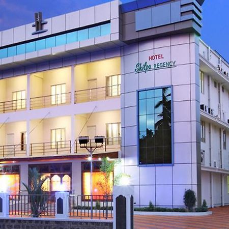 Hotel Shilpa Regency Kottārakara Esterno foto
