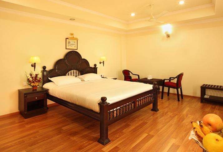 Hotel Shilpa Regency Kottārakara Esterno foto